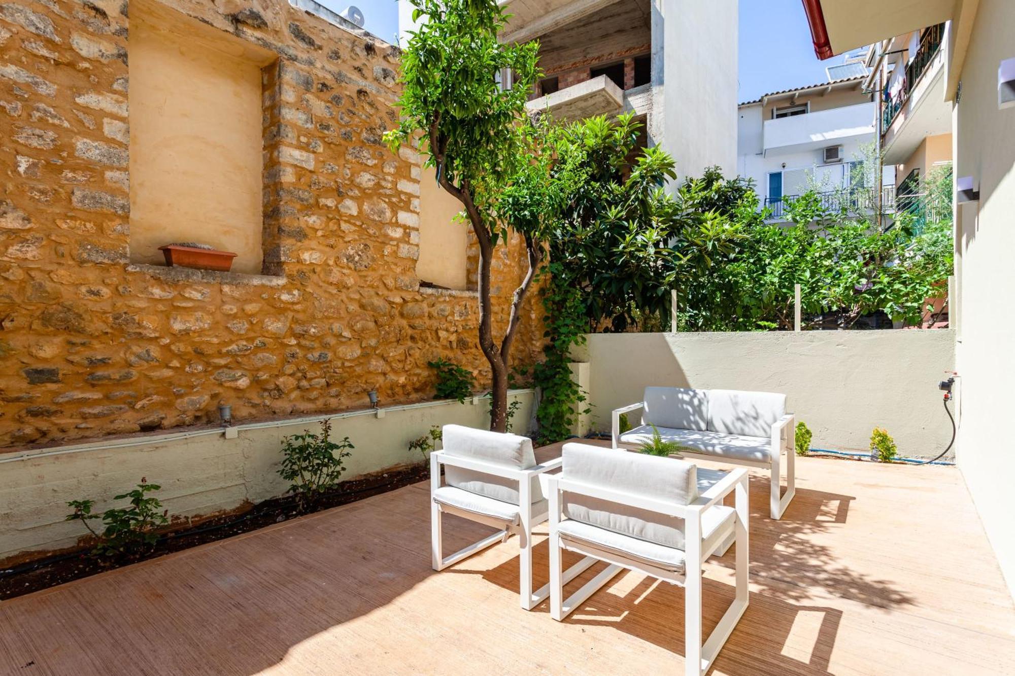 Kalamata Cosy Haven Hidden Gem In The City Center Esterno foto